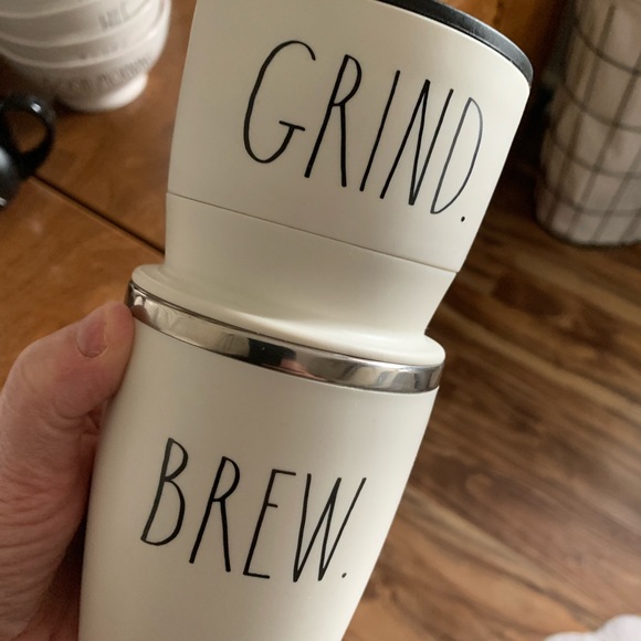 Rae Dunn BREW & GRIND Coffee grinder and drinking mug all in one - Picture 5 of 7